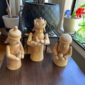 Vintage Wood Wooden Unfinished lady Nativity Wise Men figurines – Zim’s